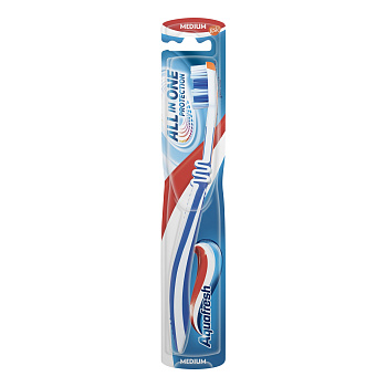 Зубная щетка Aquafresh All in One Protection Whitening для очищения зубов, средней жесткости, в ассортименте
